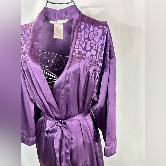 Vintage Lucy Pereda silky deep purple robe size M - Picture 2 of 14